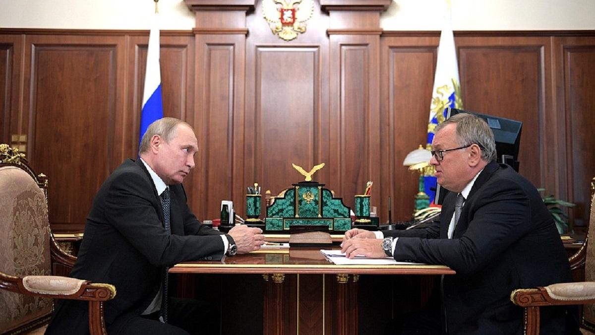 Путин считает, что ставки по ипотеке должны снизиться Путин считает, что ставки по ипотеке должны снизиться