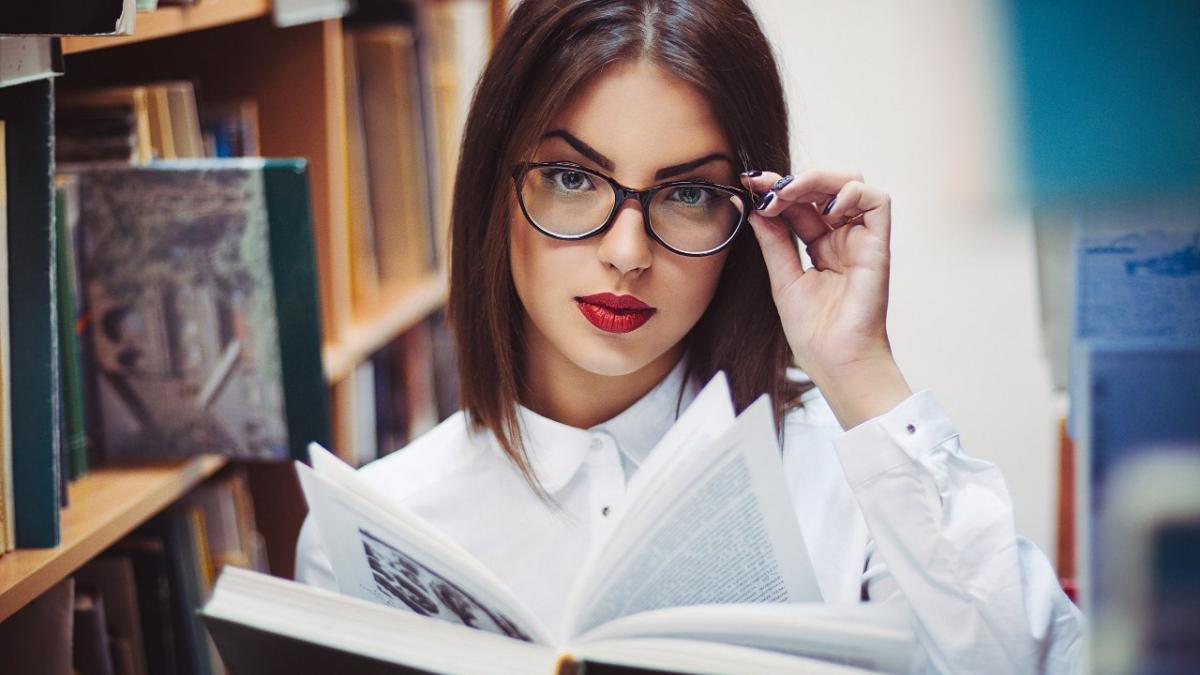 Умный человек Какие необычные черты укажут на высокий интеллект, выяснили ученые