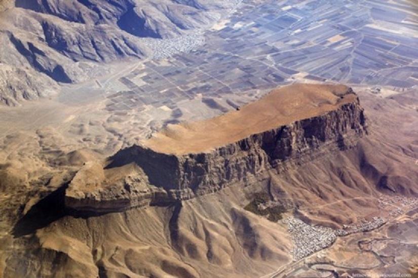 Ноев ковчег находится на горе Арарат - сенсационное открытие ученых раскрывает тайны библейской легенды