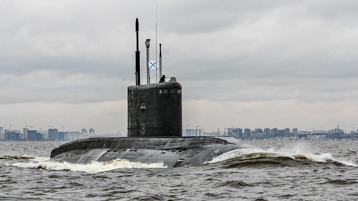 Российская «Черная дыра» ускользнула от военных НАТО в Средиземном море подлодка "Варшавянка"