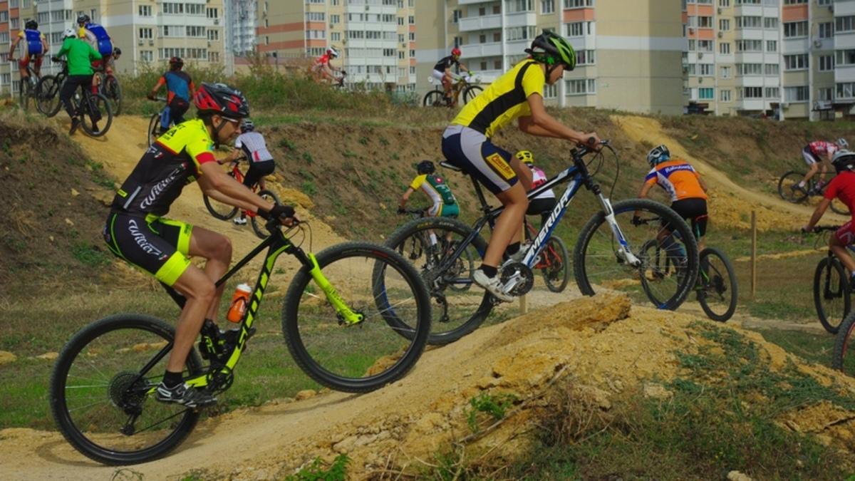 Спортивная трасса в Суворовском микрорайоне Ростова Велобеговая трасса в микрорайоне Суворовский