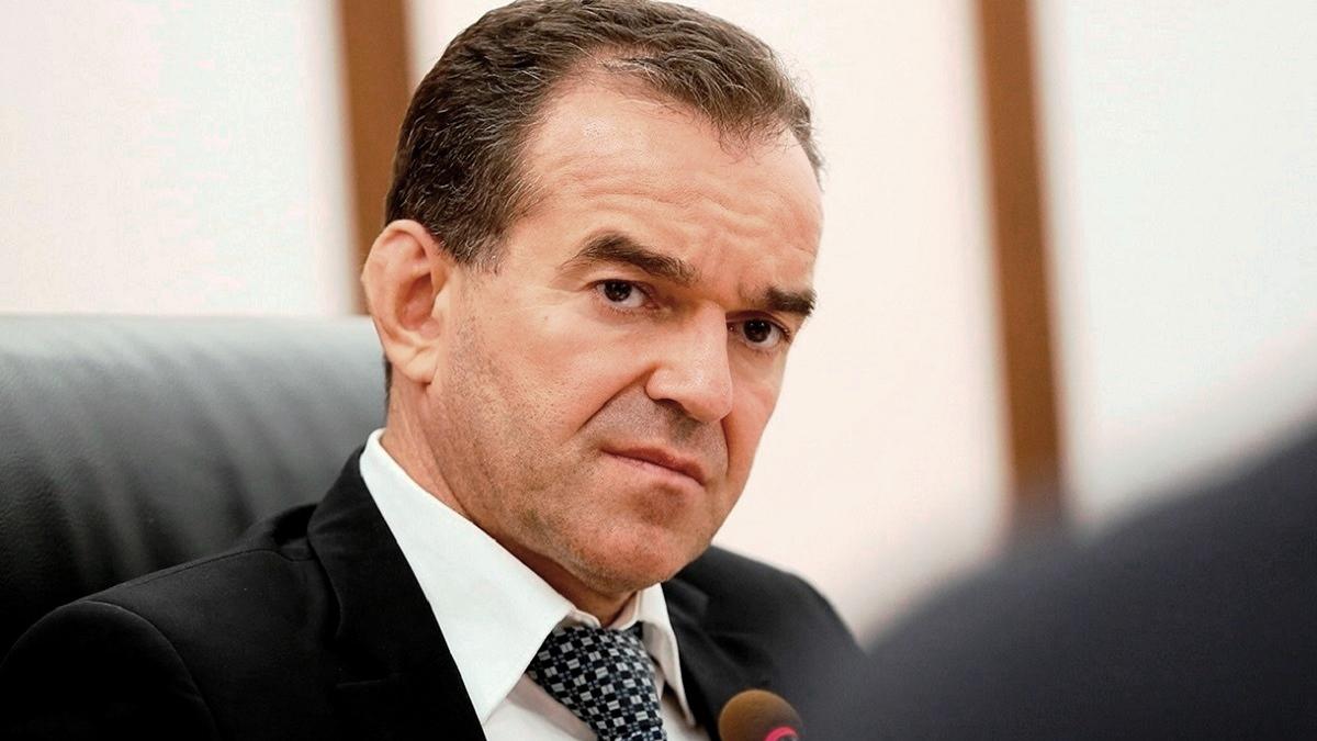 Вениамин Кондратьев хмурится Вениамин Кондратьев