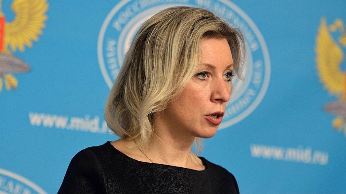 Захарова пресекла на слухи о пальто за 700 тысяч рублей Захарова пожаловалась на слухи о пальто за 700 тысяч рублей