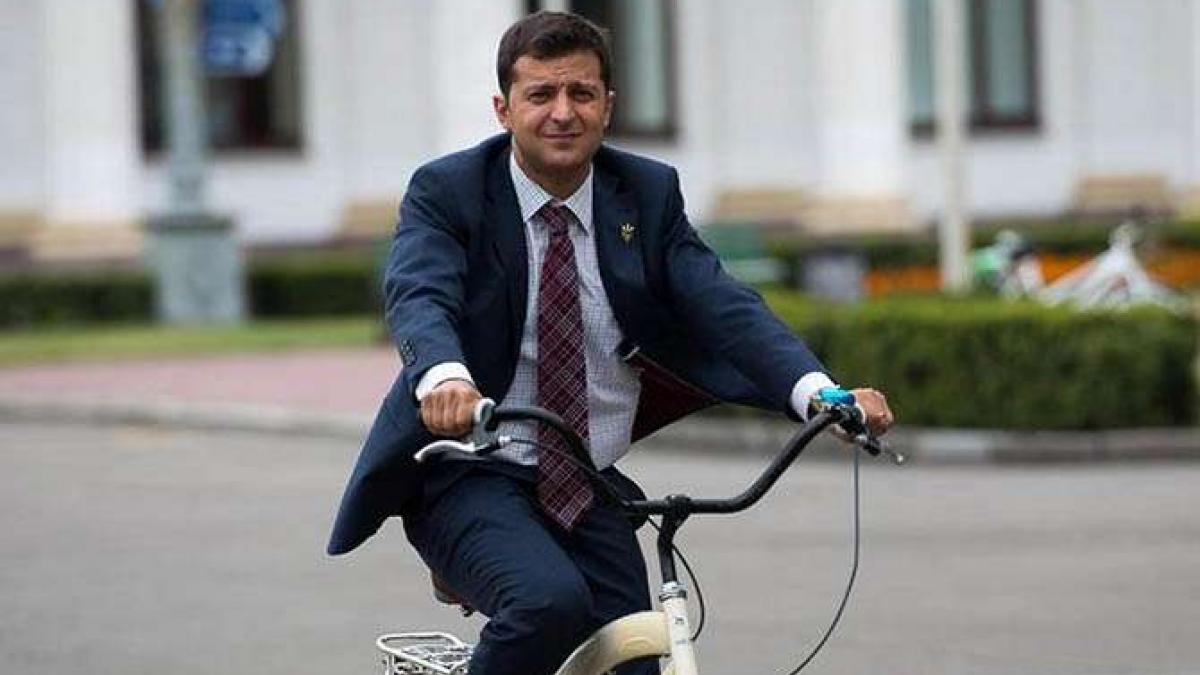 Зеленскому не понравилось рабочее место президента Зеленскому не понравилось рабочее место президента