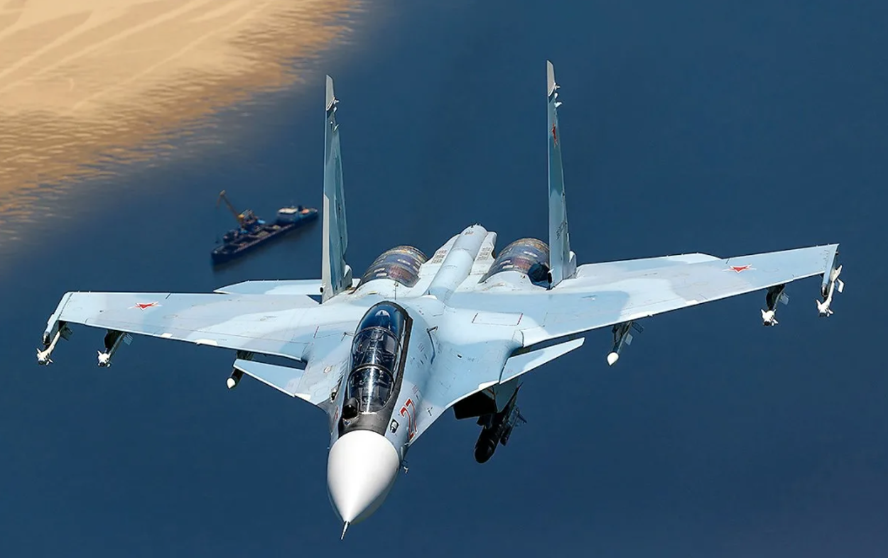 Российские боевые самолеты. Истребитель Су-30см. Истребитель Су-30см вооружение. Су 30. Су-30 самолёт.