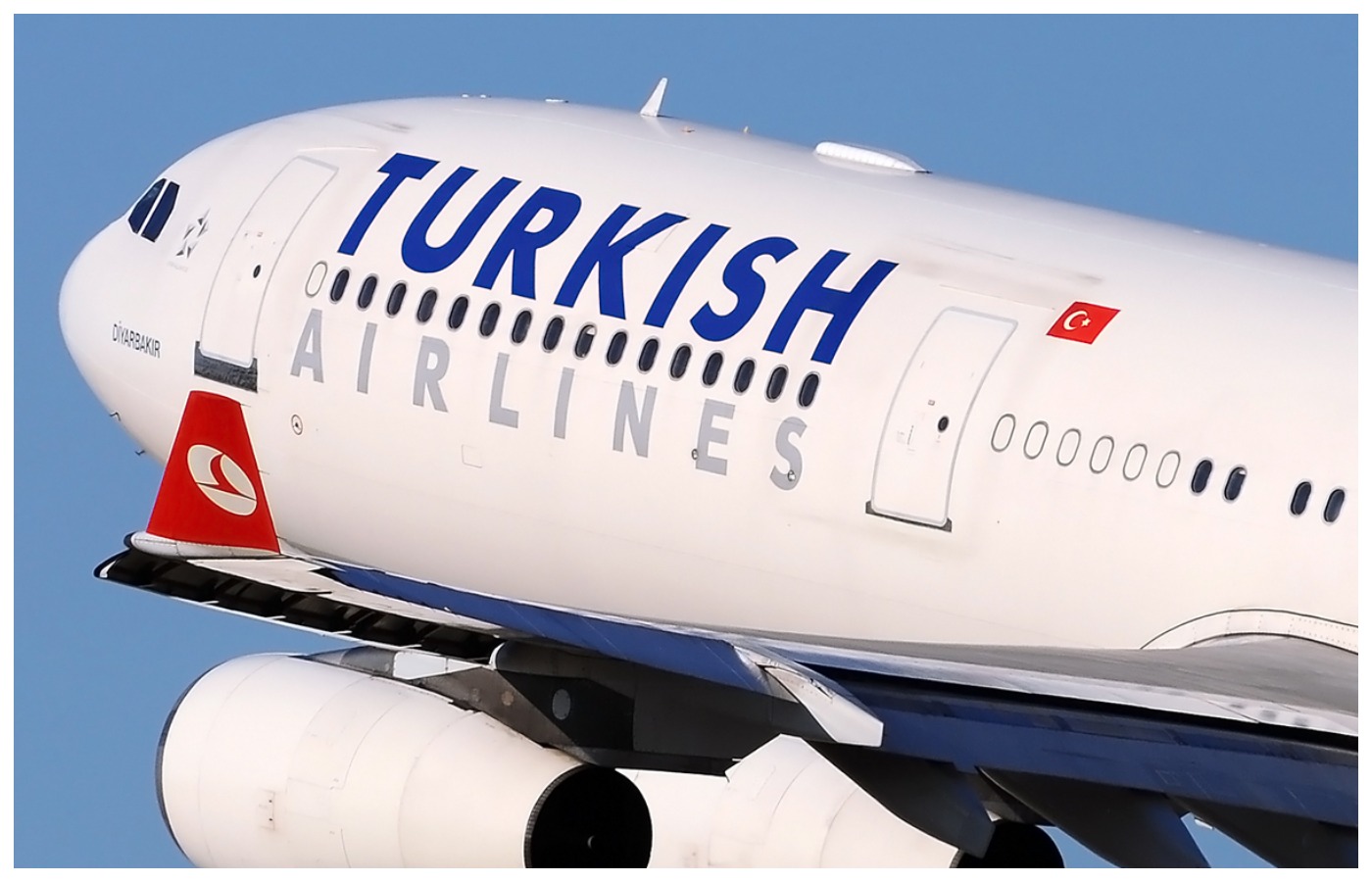 Туркиш эйрлайнс вылет. Turkish Airlines авиакомпании Турции. Самолет компании Туркиш. Самолеты Туркиш Аирлинес. Самолеты авиакомпании Туркиш Эйрлайнс.