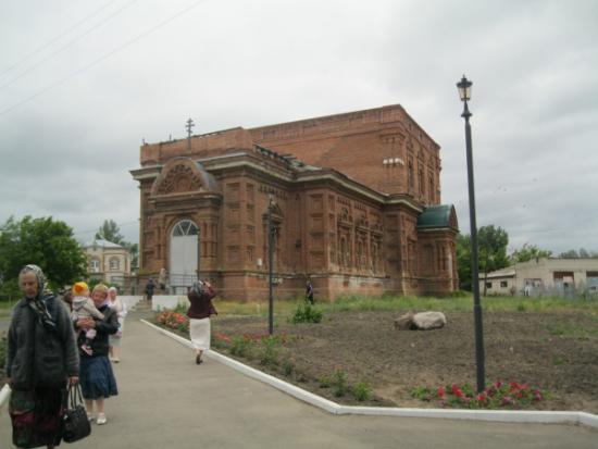 Даниловка волгоградская. Храм Петра и Павла в Даниловке Волгоградской области. Даниловка Волгоград Церковь. Храм Петра и Павла в Данилоке Волгоград. Посёлок Даниловка Волгоградской области.