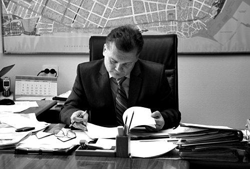 Сергеев валентин станиславович фото Заместитель мэра Таганрога по вопросам ЖКХ после отпуска может не вернуться в св