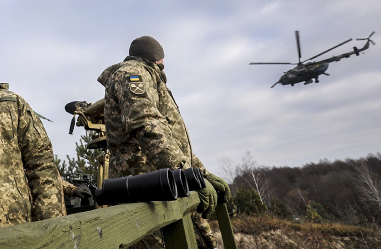 Почему ушли войска из киева. Украинские военные. Украинские боевики. Украинская армия. Украинские вертолеты военные.
